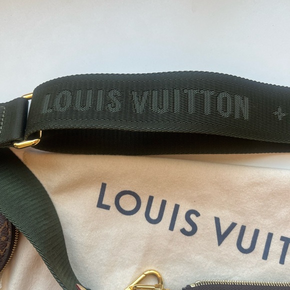Louis Vuitton  Monogram Multi Pochette Accessories - Picture 4 of 10